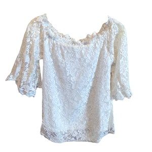Medium Off-White/Cream Lace Flowy Off-The-Shoulder Bridal Blouse